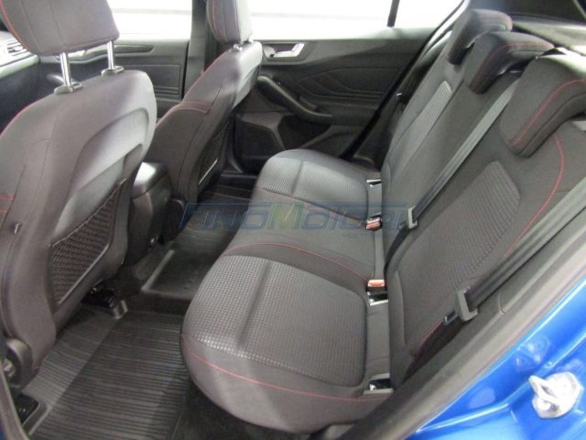 Ford Focus 1.0 EcoBoost 125 CV 5p. ST-Line (12)