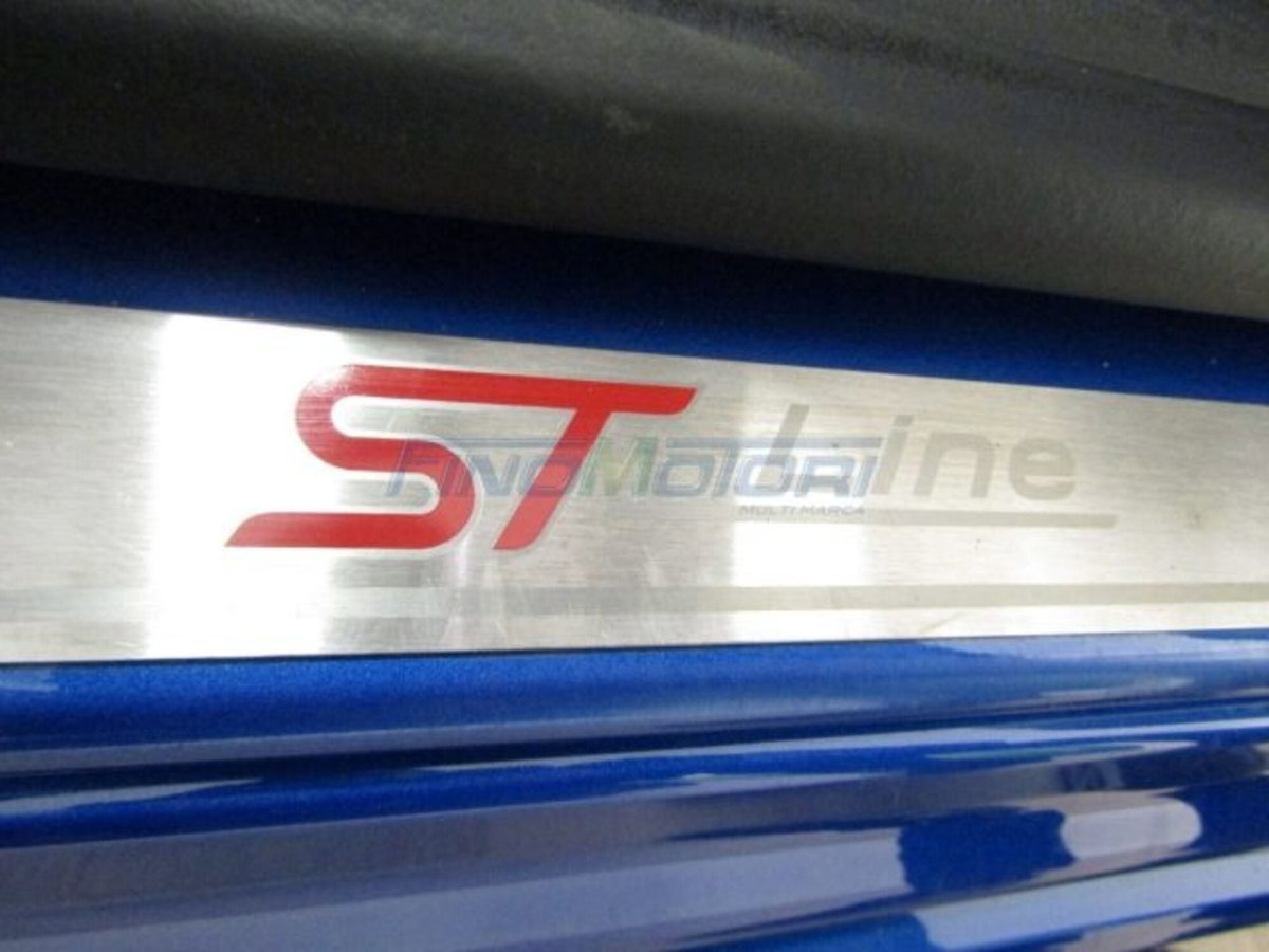 Ford Focus 1.0 EcoBoost 125 CV 5p. ST-Line (6)