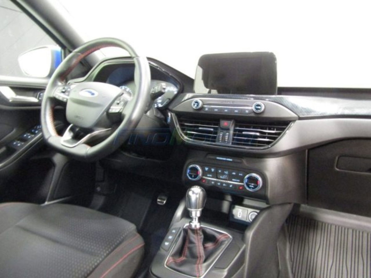 Ford Focus 1.0 EcoBoost 125 CV 5p. ST-Line (7)