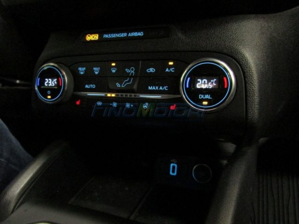 Ford Focus 1.0 EcoBoost 125 CV 5p. ST-Line (9)