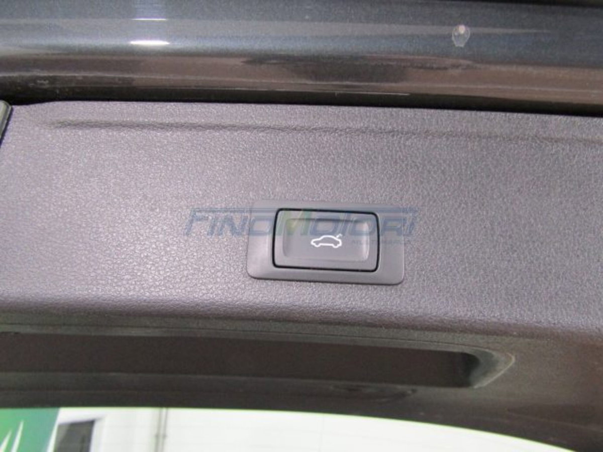 Audi A4 Avant 35 2.0 tdi mhev Business Advanced 163cv s-tronic (15)