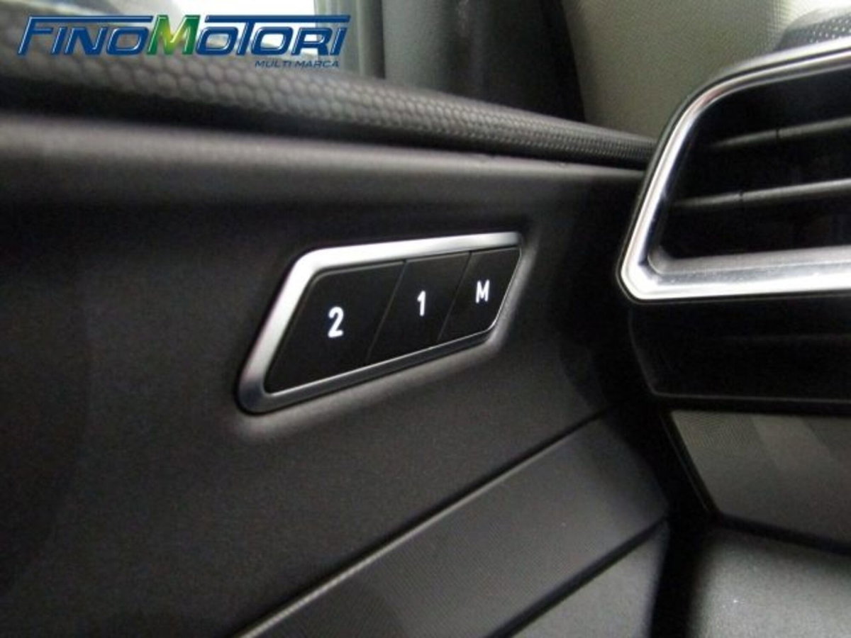 Lynk & Co 01 01 1.5 td phev (10)