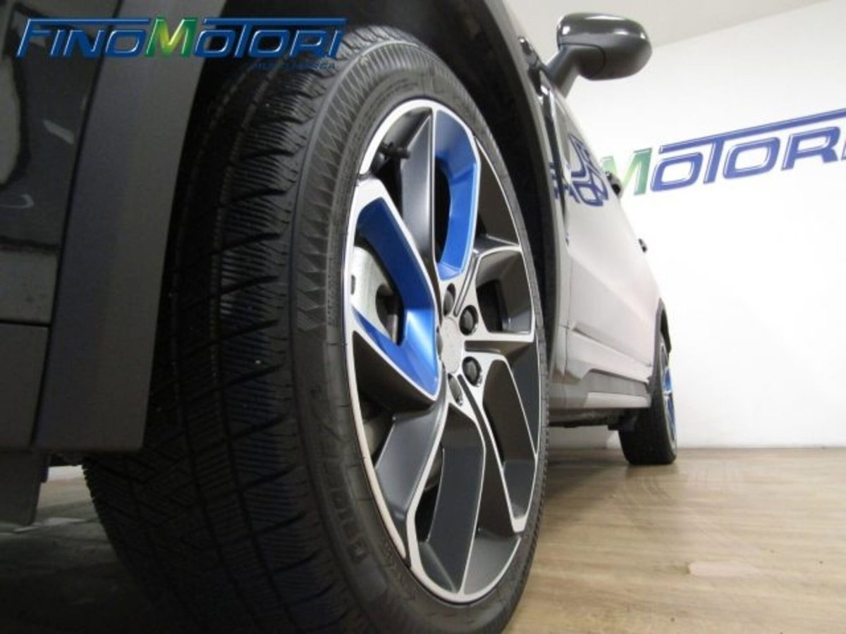 Lynk & Co 01 01 1.5 td phev (4)