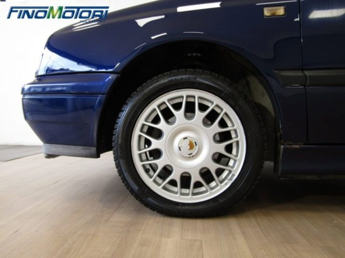 Volkswagen Golf Cabrio 1.6 cat Avantgarde (3)