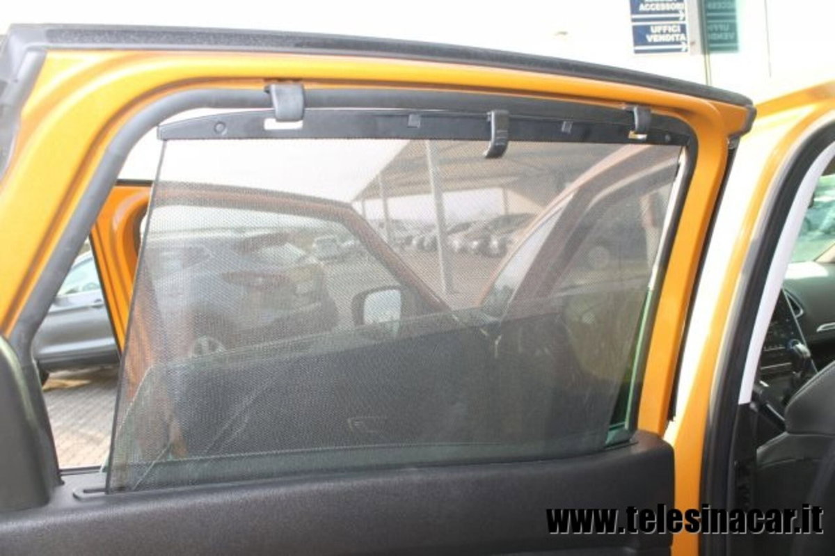 Renault Scenic E-Tech Electric 1.9 dCi Confort Dynamique (13)