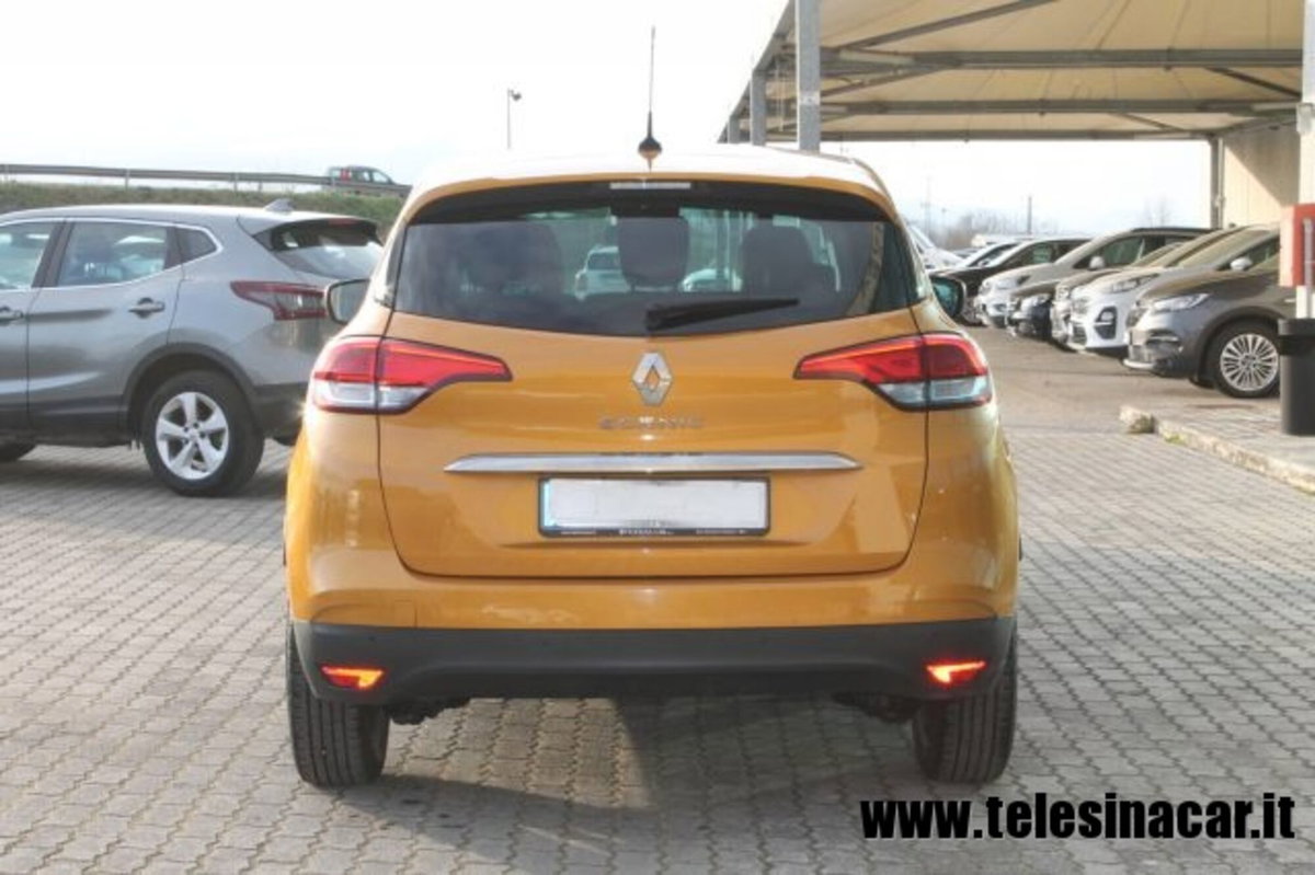 Renault Scenic E-Tech Electric 1.9 dCi Confort Dynamique (7)
