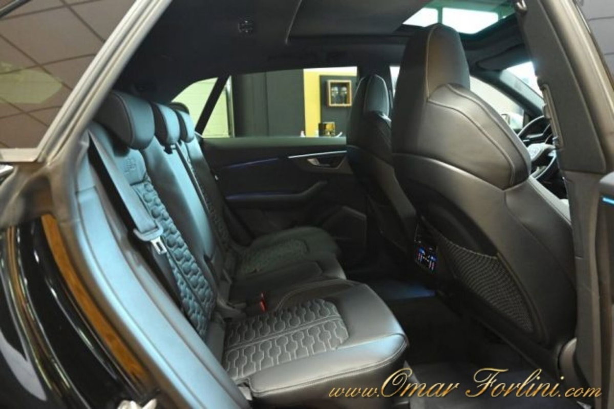Audi RS Q8 Q8 4.0 mhev quattro tiptronic (11)