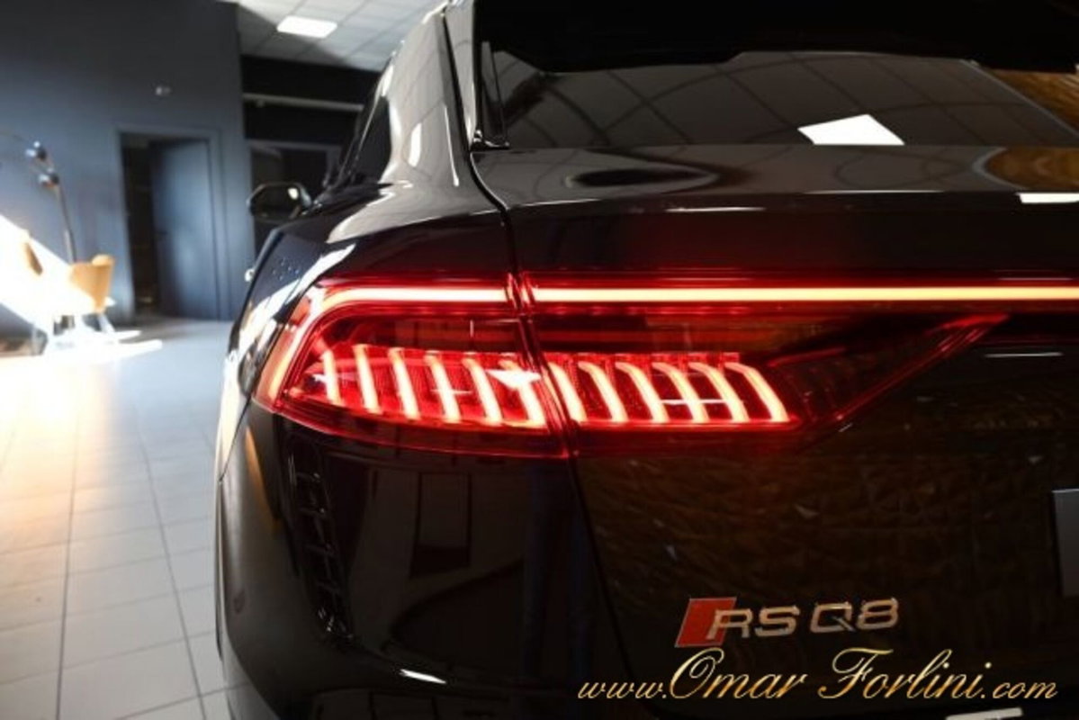 Audi RS Q8 Q8 4.0 mhev quattro tiptronic (20)