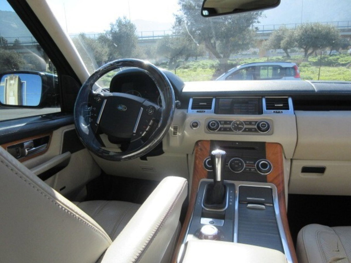 Land Rover Range Rover Sport 3.0 SDV6 HSE (13)