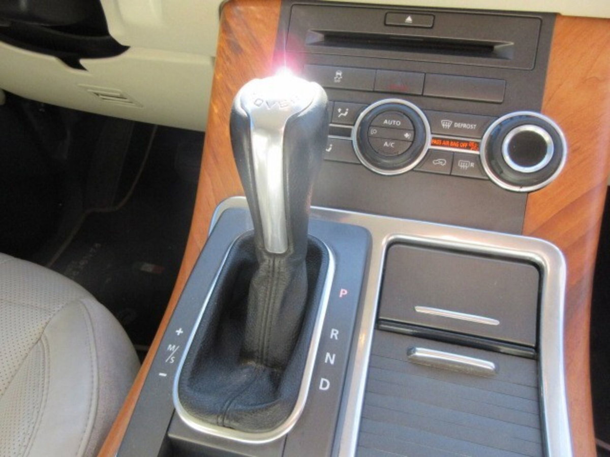 Land Rover Range Rover Sport 3.0 SDV6 HSE (16)