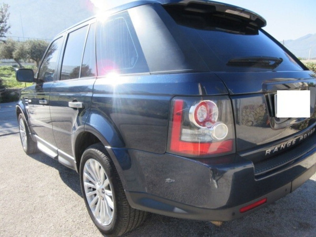 Land Rover Range Rover Sport 3.0 SDV6 HSE (6)