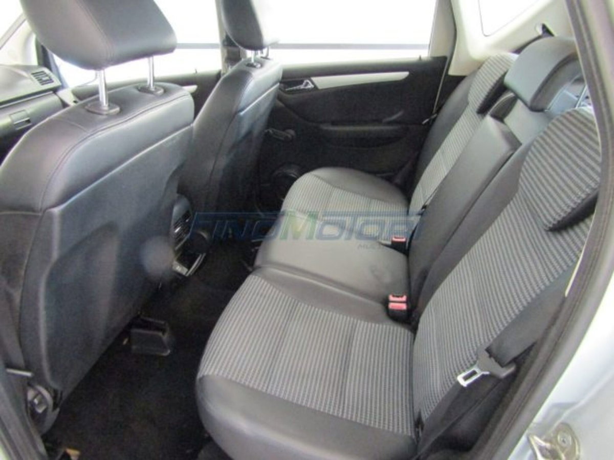 Mercedes-Benz Classe A 180 CDI Avantgarde (11)