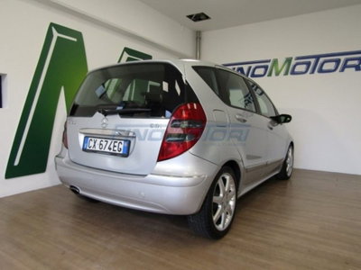 Mercedes-Benz Classe A 180 CDI Avantgarde (14)