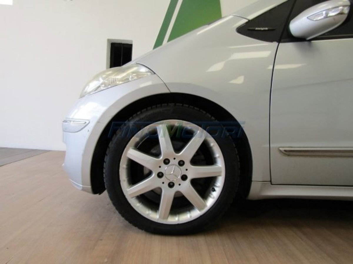 Mercedes-Benz Classe A 180 CDI Avantgarde (5)