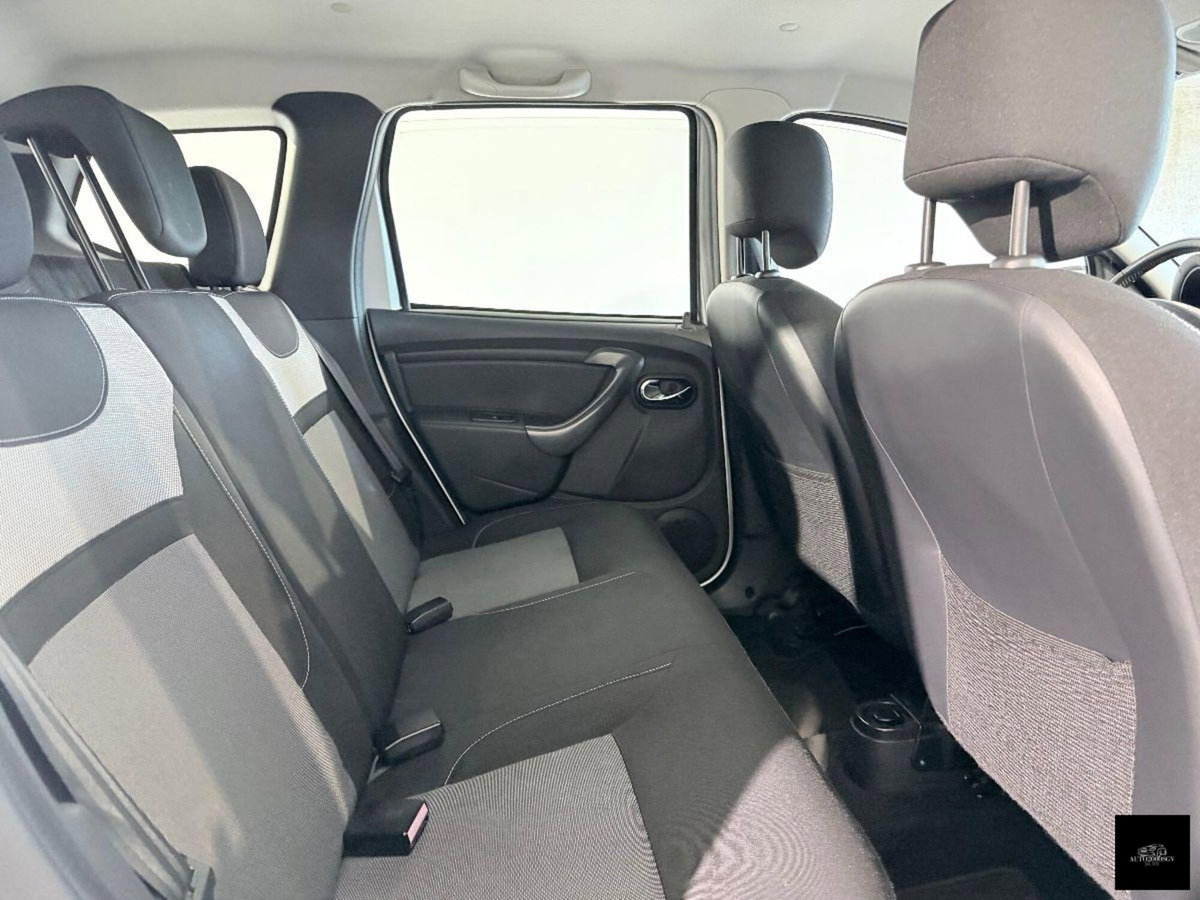 Dacia Duster 1.5 dCi 110CV 4x2 Ambiance (6)