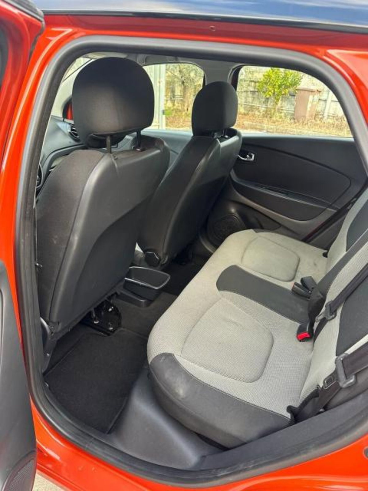 Renault Captur 1.5 dCi 8V 90 CV EDC Start&Stop Intens (3)