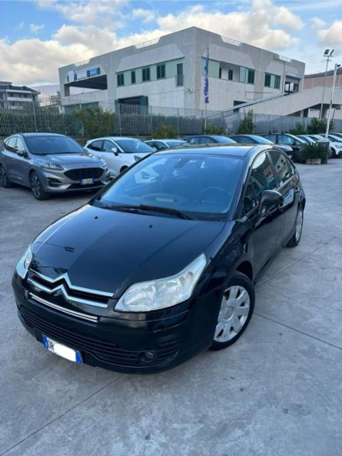 Citroen C4 1.6 HDi 90CV Classique (5)