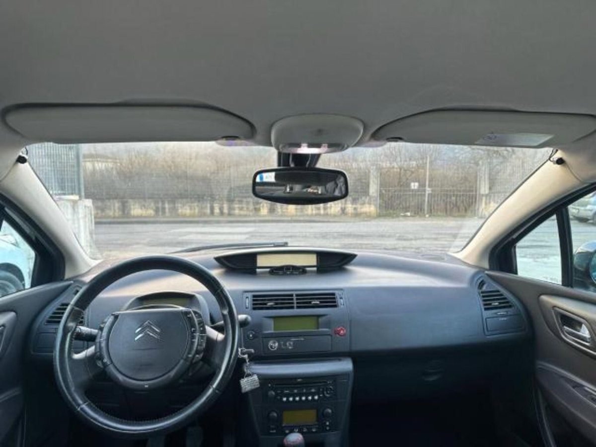 Citroen C4 1.6 HDi 90CV Classique (6)