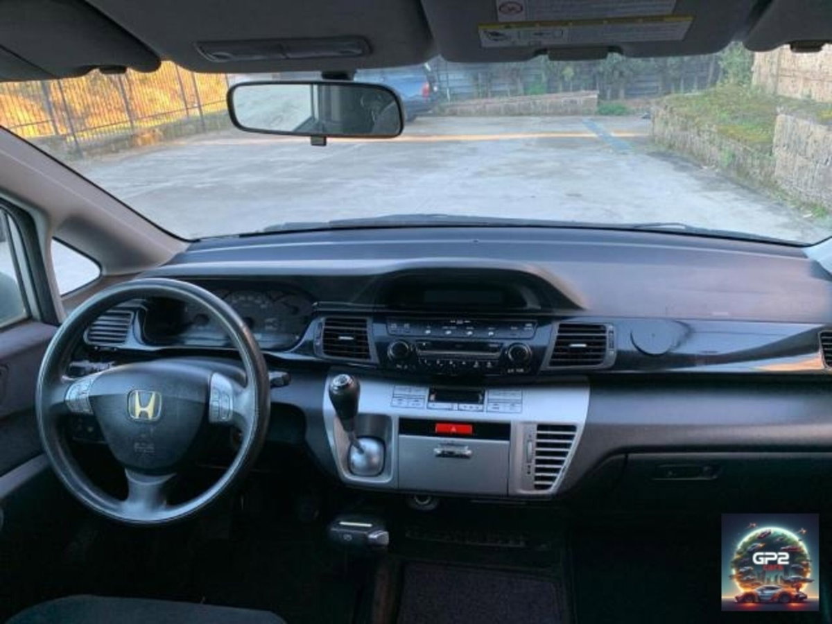 Honda FR-V 16V i-CTDi Comfort (14)