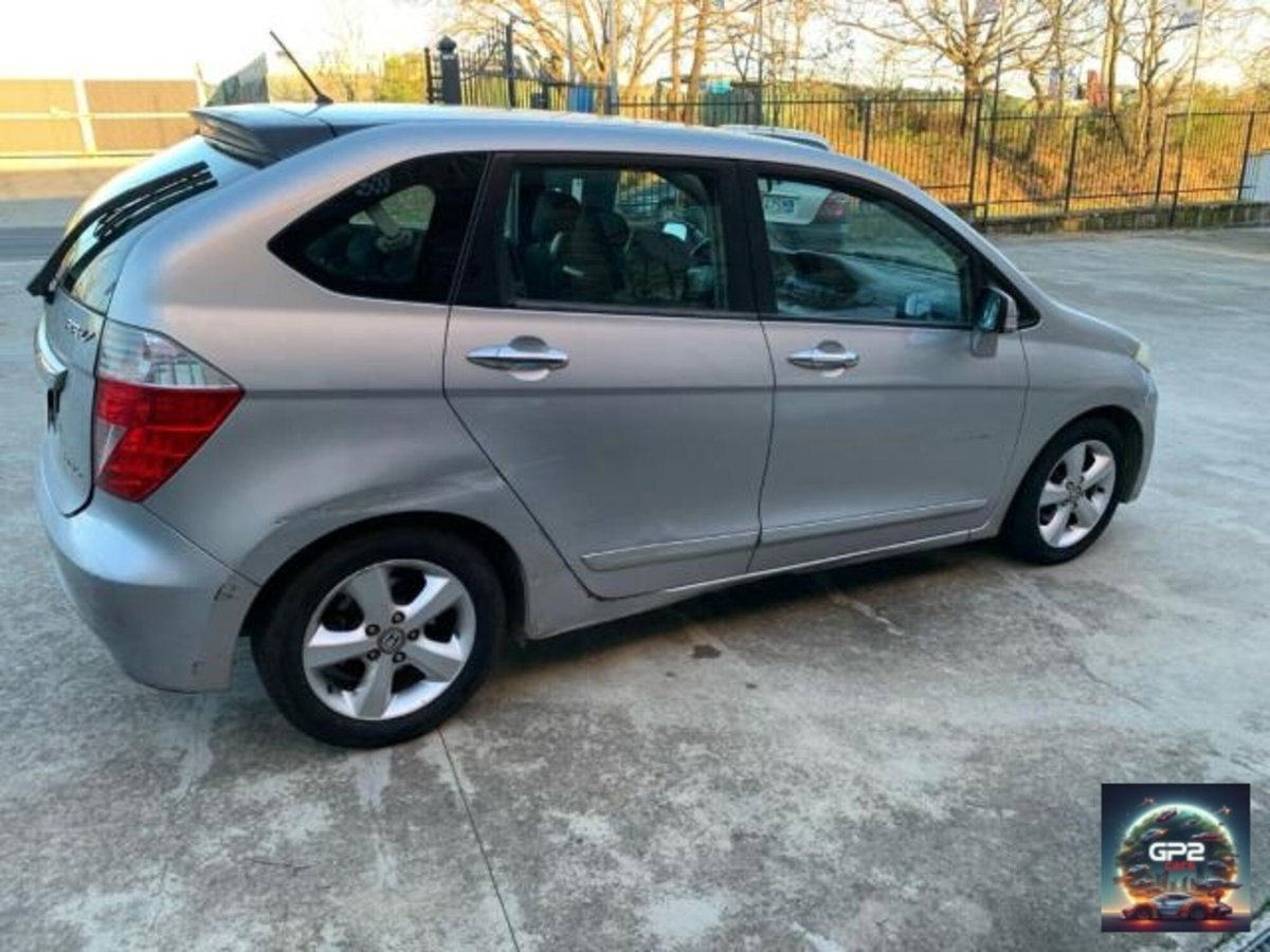 Honda FR-V 16V i-CTDi Comfort (4)