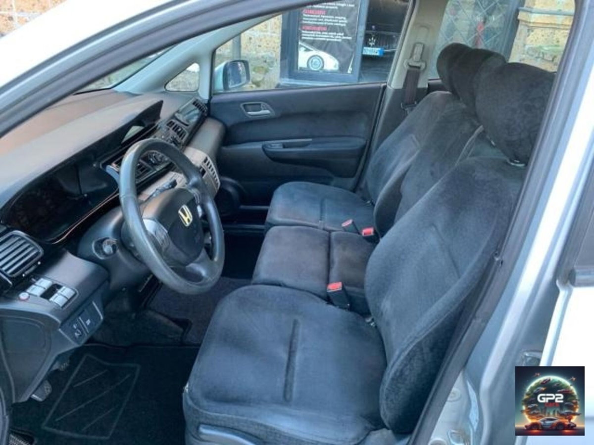 Honda FR-V 16V i-CTDi Comfort (8)
