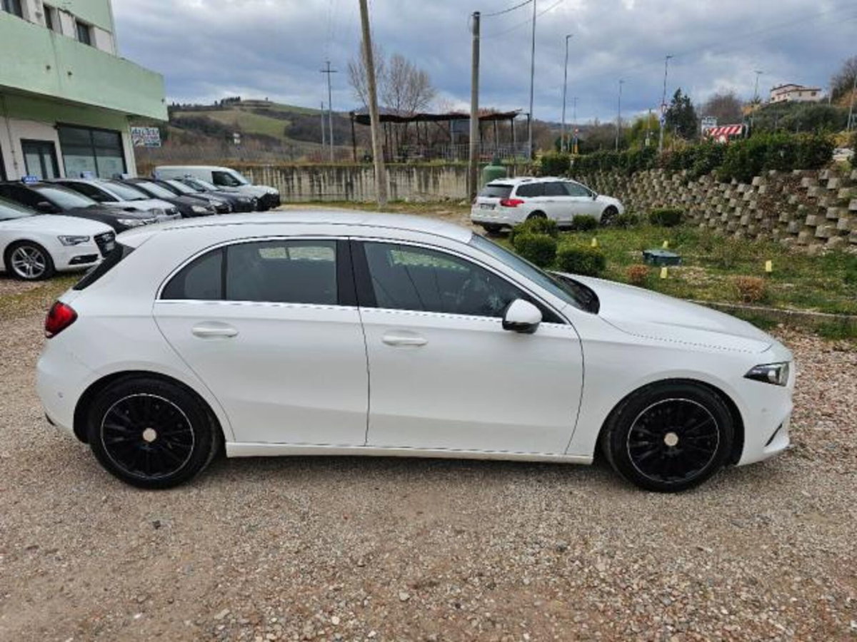 Mercedes-Benz Classe A 160 d Sport (11)