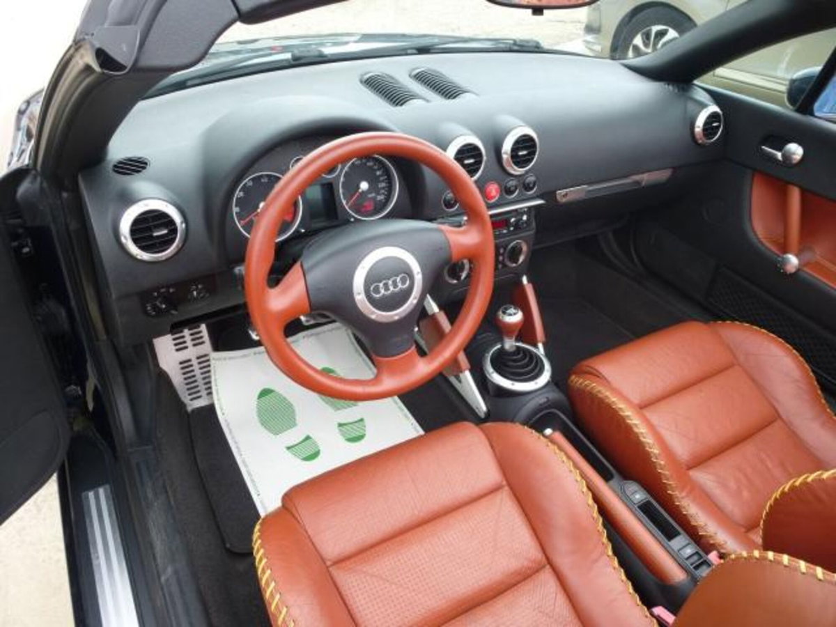 Audi TT Cabrio 1.8 T 20V 150 CV cat (12)