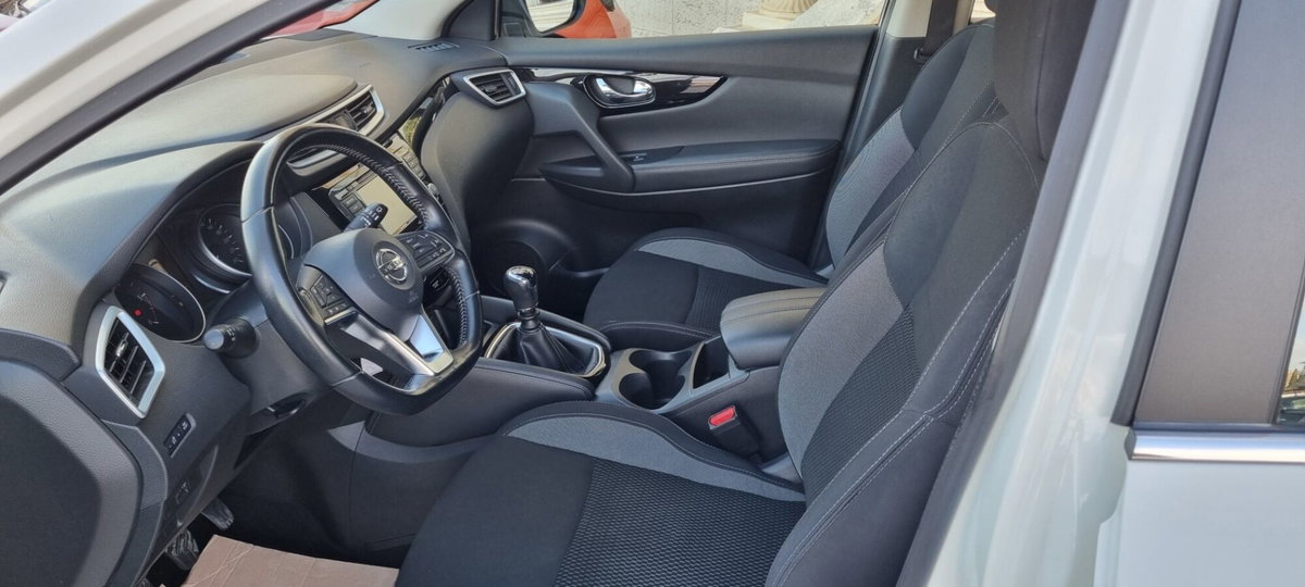Nissan Qashqai 1.5 dCi 115 CV DCT Business (5)