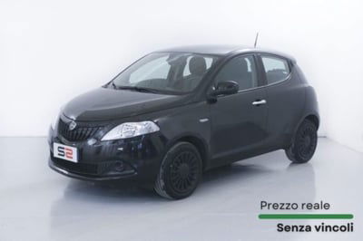 Lancia Ypsilon 1.0 FireFly 5 porte S&S Hybrid Silver Plus usata