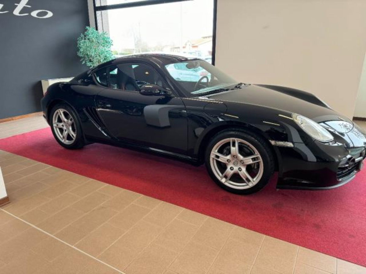 Porsche Cayman 2.7 (4)