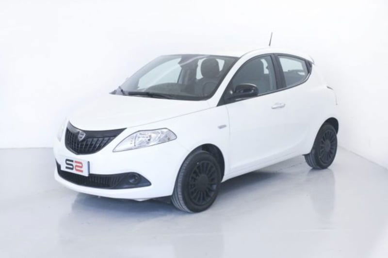 Lancia Ypsilon 1.0 FireFly 5 porte S&S Hybrid Silver Plus