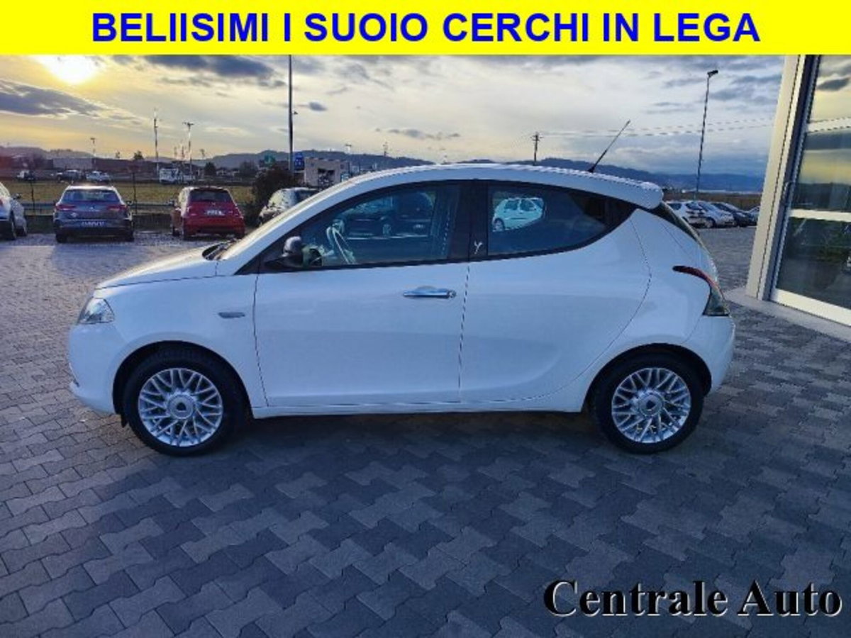 Lancia Ypsilon 1.3 MJT 16V 95 CV 5 porte S&S Gold (16)