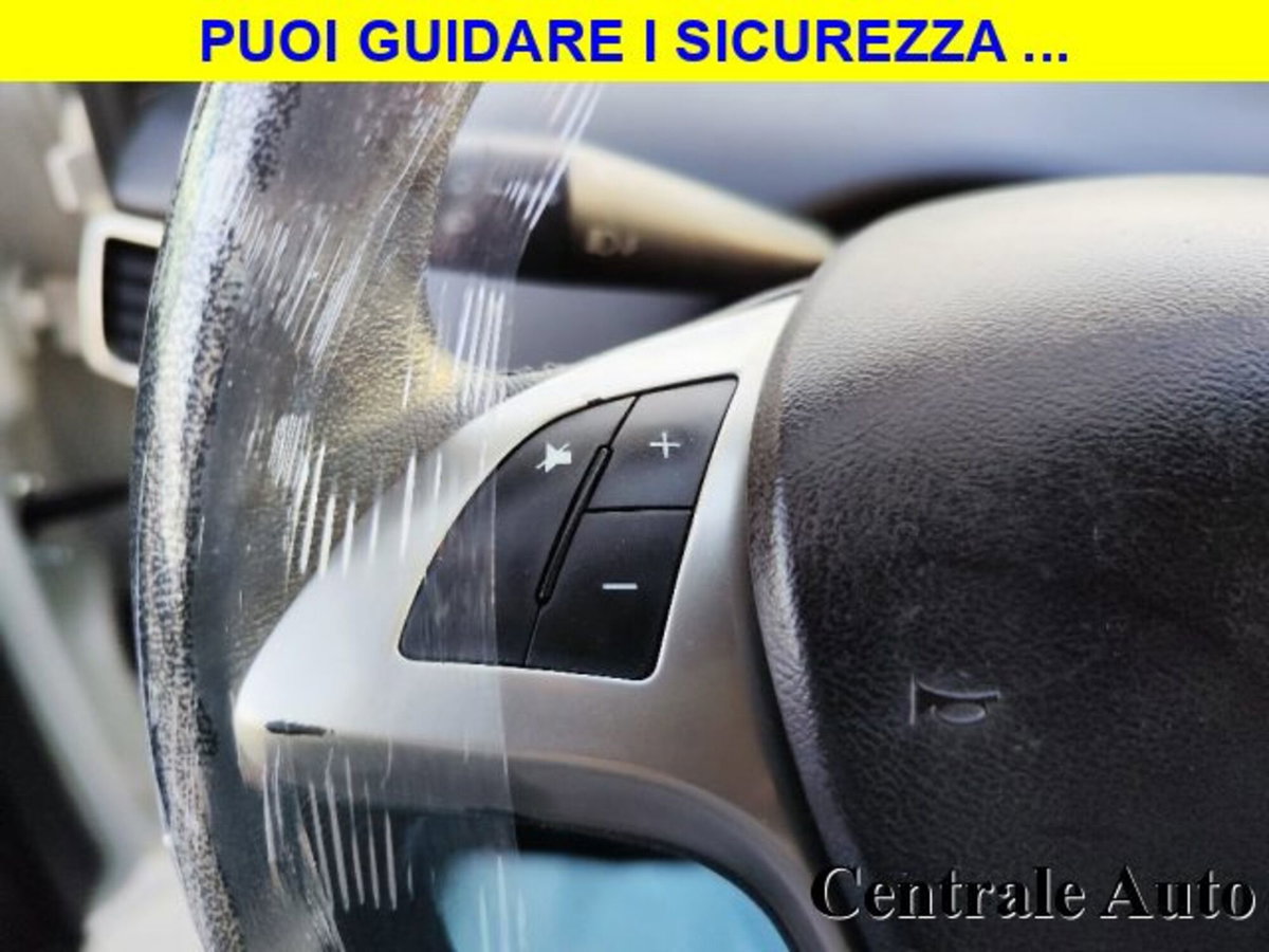 Lancia Ypsilon 1.3 MJT 16V 95 CV 5 porte S&S Gold (7)