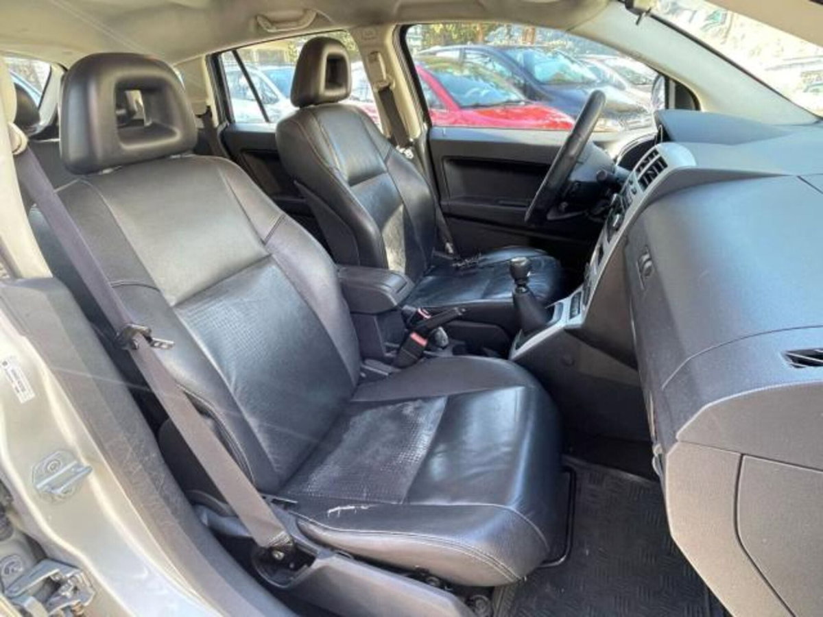 Dodge Caliber 2.0 Turbodiesel SXT (10)