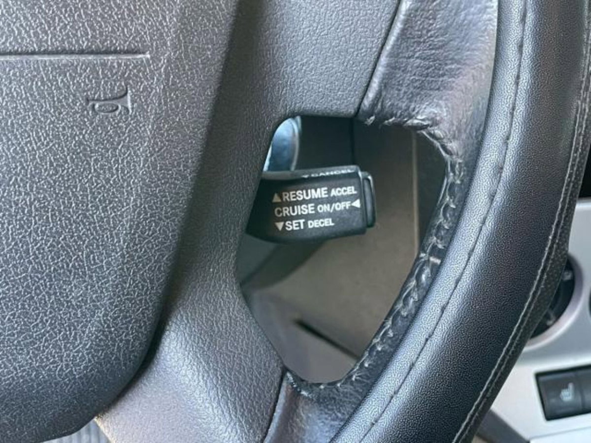 Dodge Caliber 2.0 Turbodiesel SXT (15)