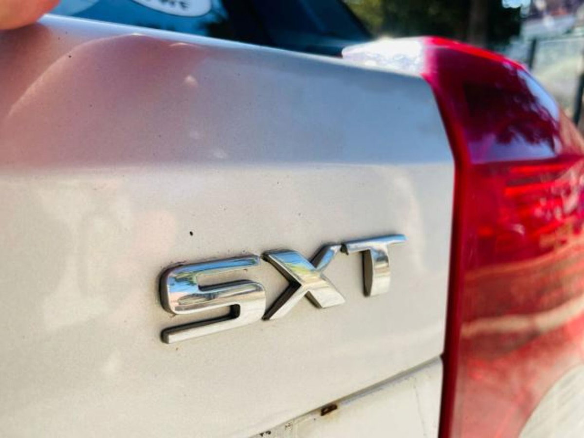 Dodge Caliber 2.0 Turbodiesel SXT (6)