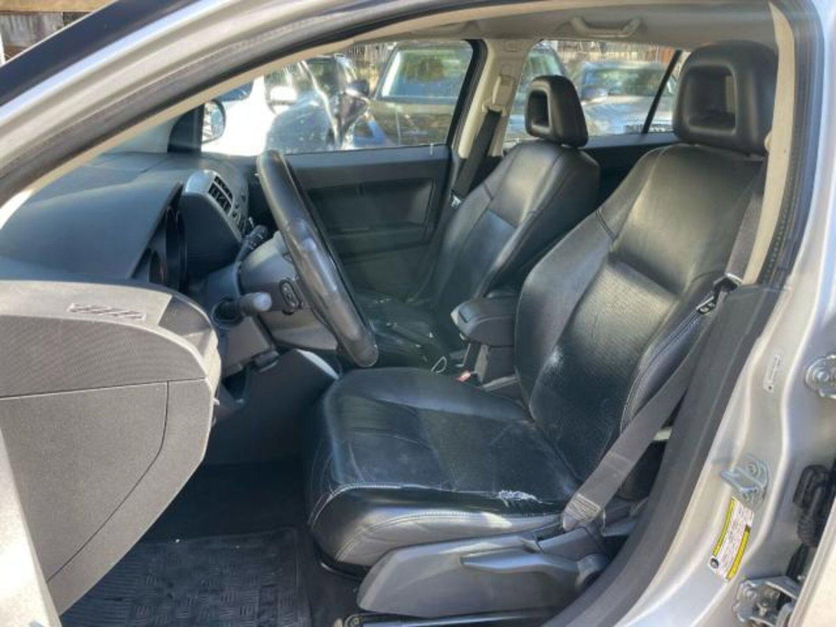Dodge Caliber 2.0 Turbodiesel SXT (9)