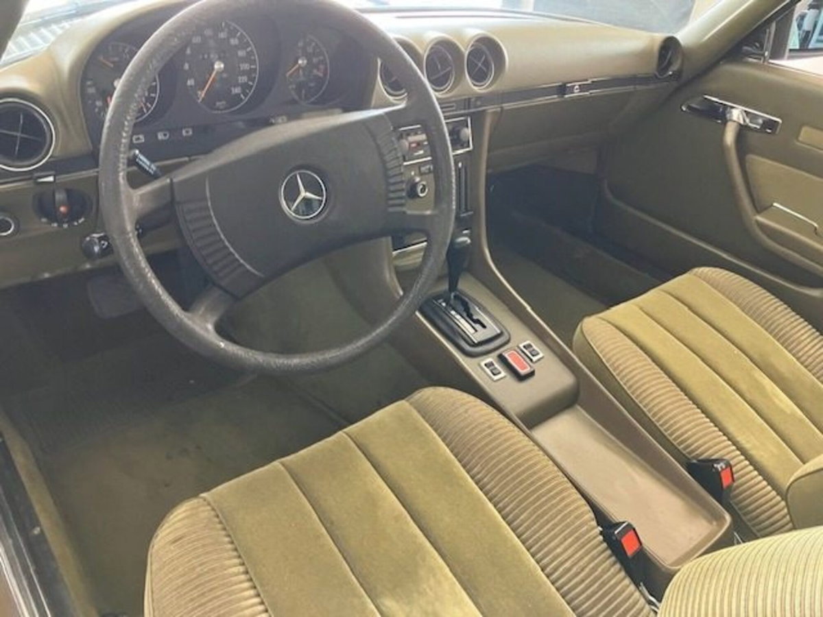 Mercedes-Benz 280 280 E (6)