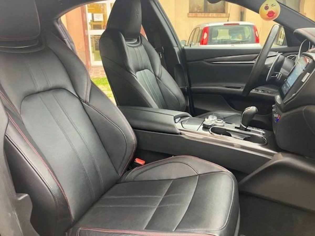 Maserati Ghibli Ghibli V6 430 CV (13)