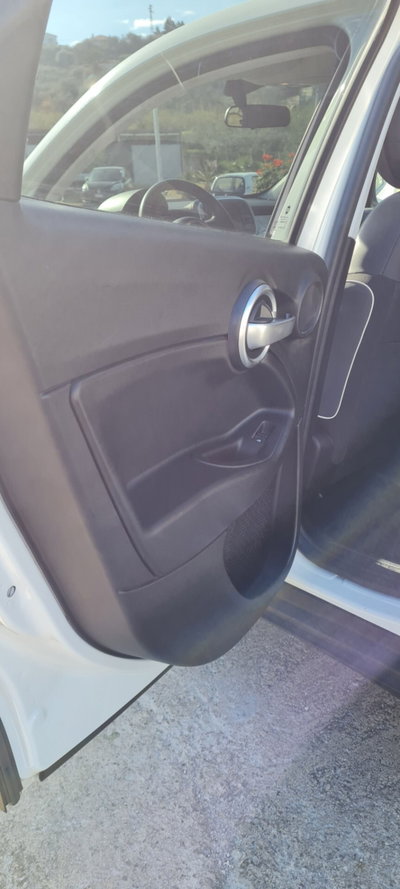 Fiat 500X 1.6 MultiJet 120 CV DCT Lounge (8)