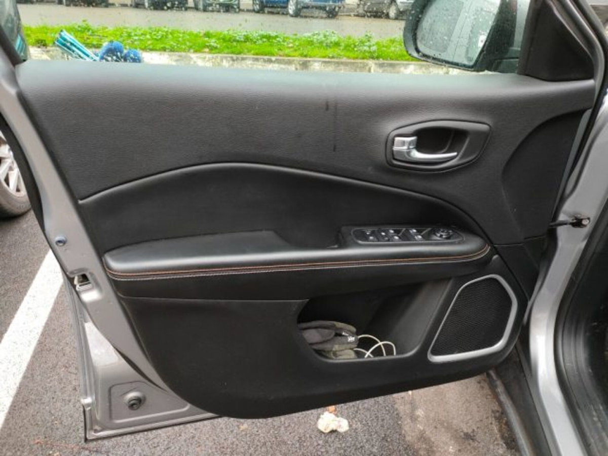 Jeep Compass 1.6 Multijet II 2WD Longitude (10)