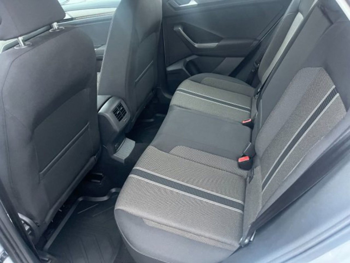 Volkswagen T-Roc 1.0 TSI Style (7)