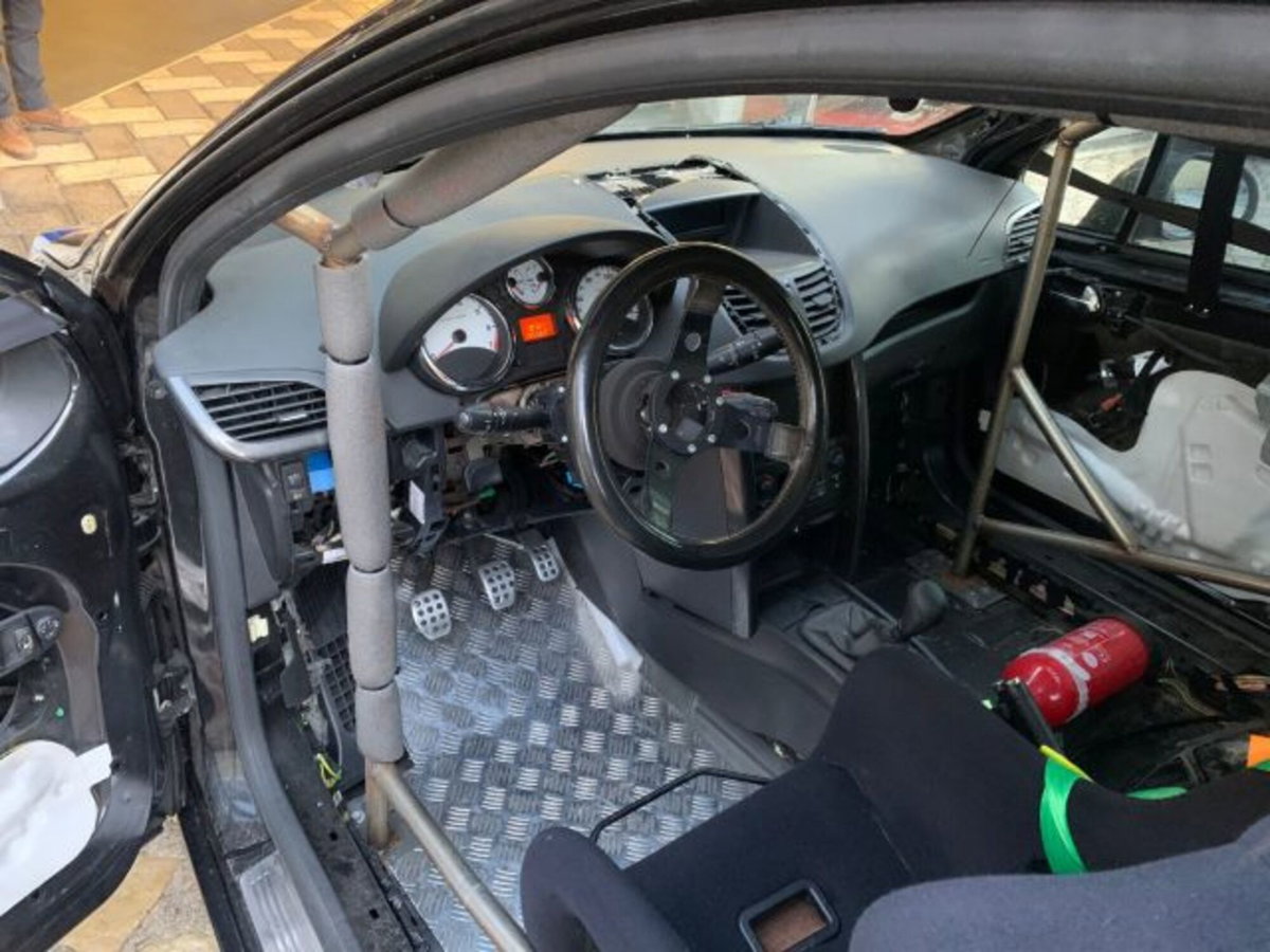 Peugeot 207 THP 150CV 3p. Féline (18)