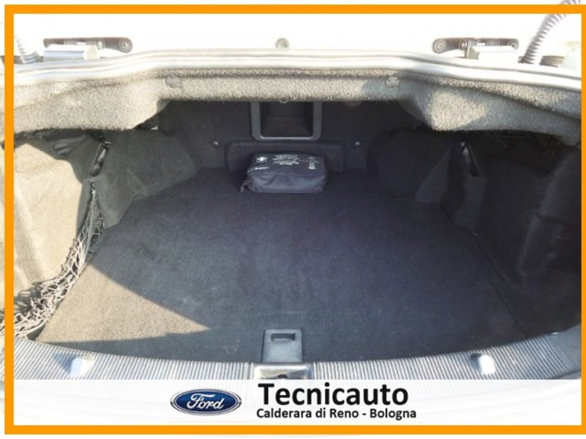Mercedes-Benz Classe E Cabrio 250 CDI Cabrio BlueEFFICIENCY Executive (12)