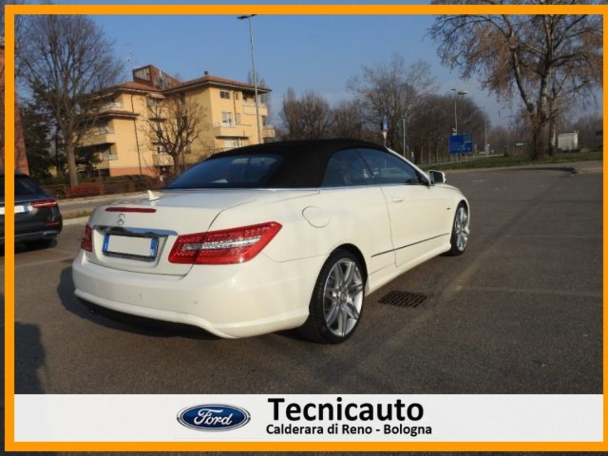 Mercedes-Benz Classe E Cabrio 250 CDI Cabrio BlueEFFICIENCY Executive (2)