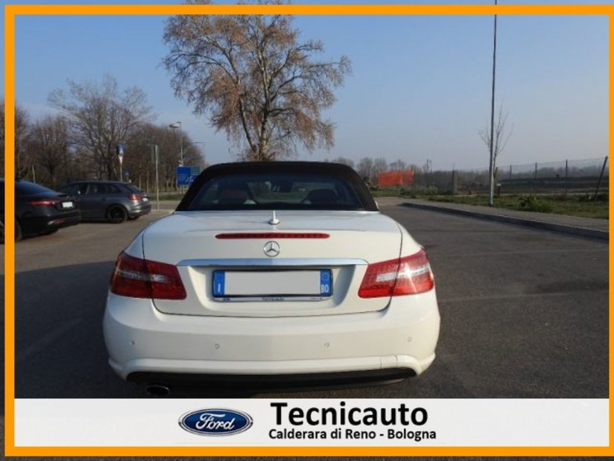 Mercedes-Benz Classe E Cabrio 250 CDI Cabrio BlueEFFICIENCY Executive (7)