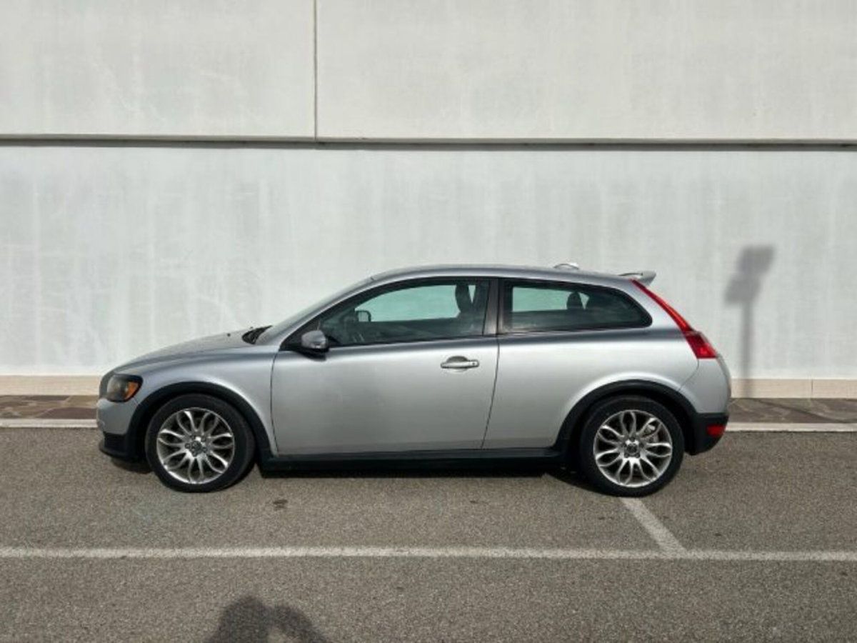Volvo C30 1.6 D DRIVe Kinetic (5)