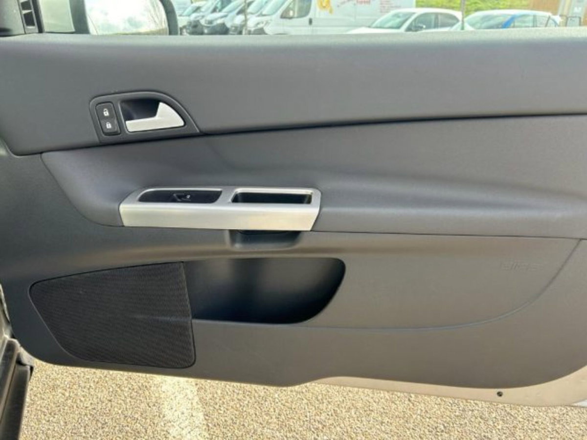 Volvo C30 1.6 D DRIVe Kinetic (7)