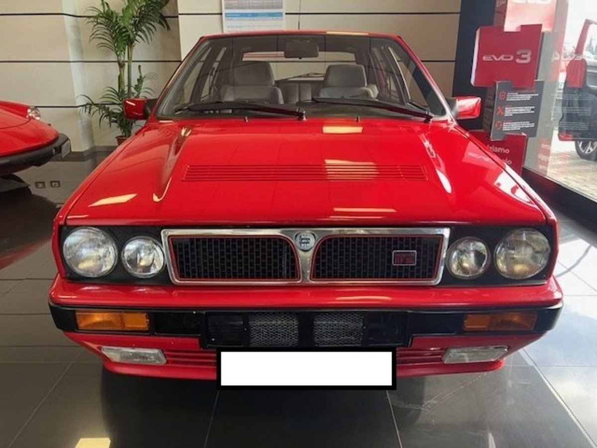 Lancia Delta turbo 16V HF integrale (3)