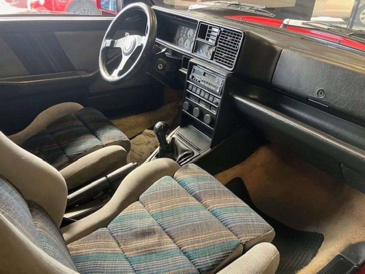 Lancia Delta turbo 16V HF integrale (9)